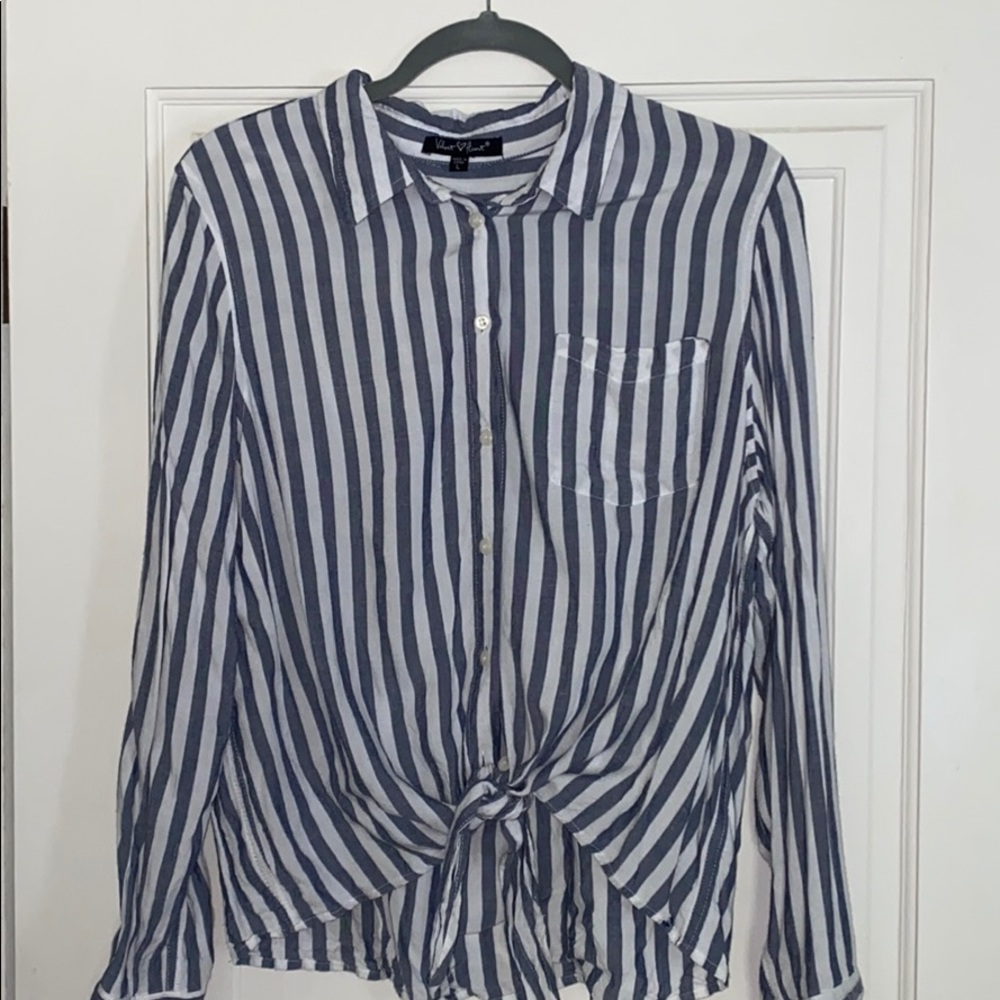 Tie front top